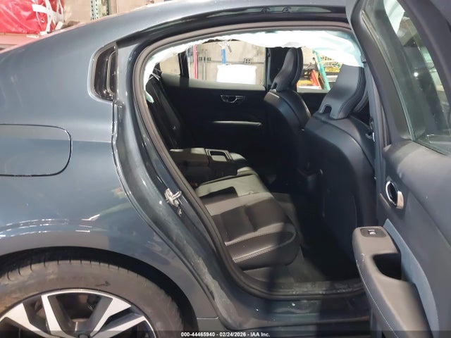 2019 VOLVO S60 7JRA22TM4KG017162 Photo 7