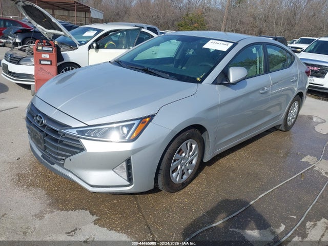 Hyundai ELANTRA SE 2019 5NPD74LF8KH477303 Image 2