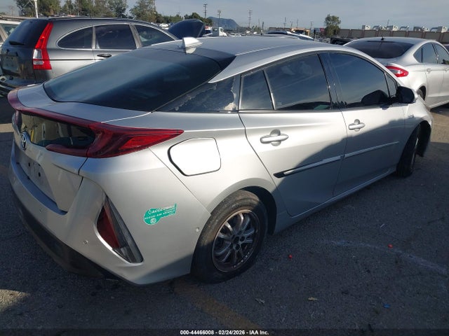 JTDKARFP2H3038001 Toyota Prius Prime Advanced