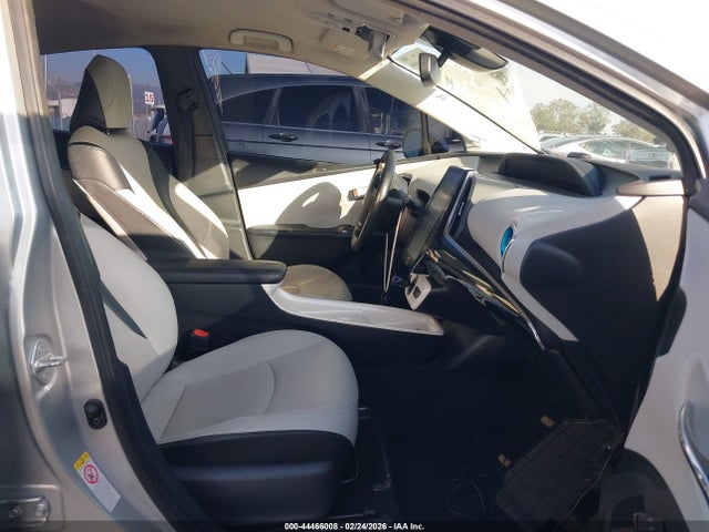JTDKARFP2H3038001 Toyota Prius Prime Advanced