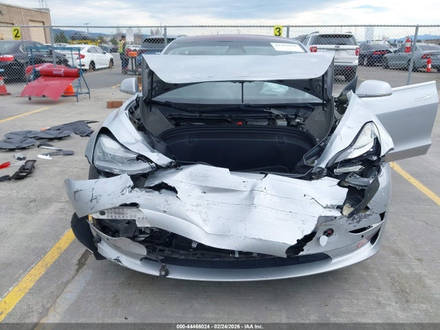 2017 Tesla Model 3 Long Range/standard მანქანა იყიდება აუქციონზე, vin: 5YJ3E1EA3HF002876, აუქციონის ნომერი: 44466024