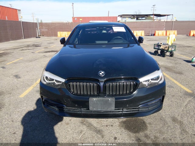WBAJA5C53JG898301 BMW 530I