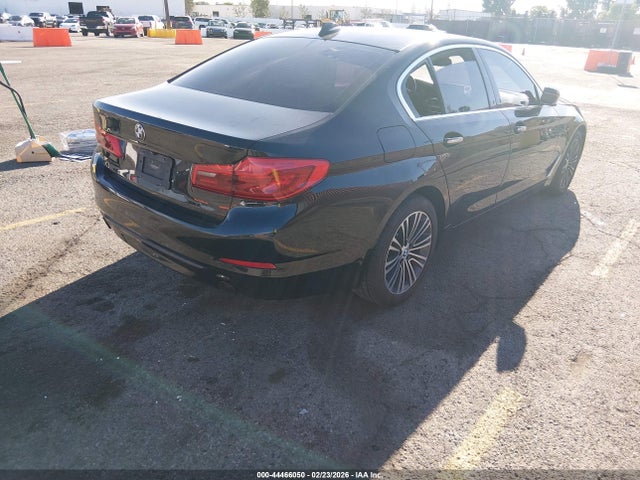 2018 BMW 530I WBAJA5C53JG898301 Photo 3