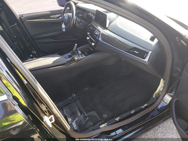 2018 BMW 530I WBAJA5C53JG898301 Photo 4