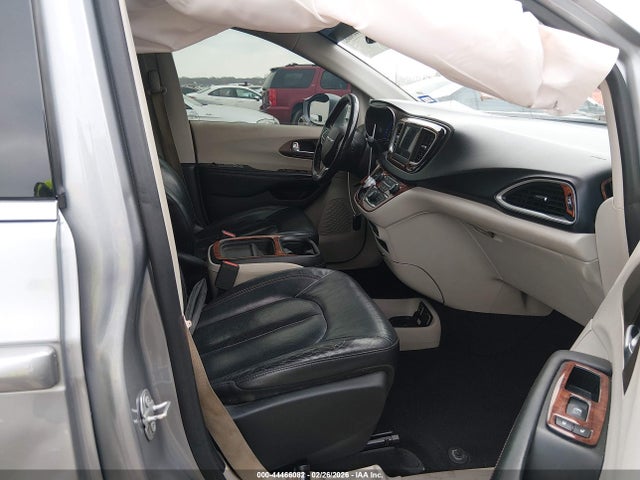 2019 CHRYSLER PACIFICA 2C4RC1BG4KR540085 Photo 4