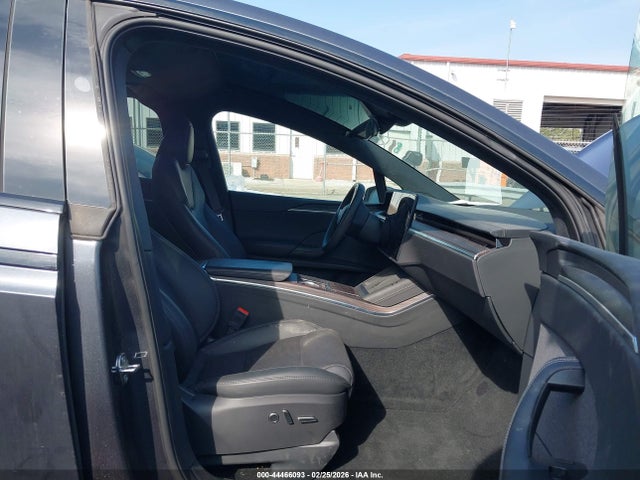 Продаж на аукціоні авто 2024 Tesla Model X Long Range, vin: 7SAXCDE57RF458752, номер лоту: 44466093