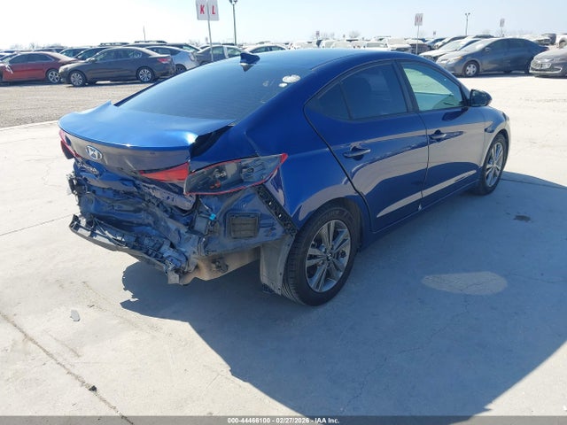5NPD84LF4JH295688 Hyundai ELANTRA SEL