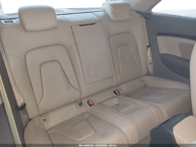 44466138 :رقم المزاد ، WAUGFAFR7AA067096 vin ، 2010 Audi A5 2.0t Premium مزاد بيع