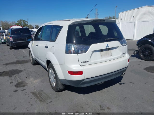 2007 MITSUBISHI OUTLANDER JA4MS31X47Z002357 Photo 2