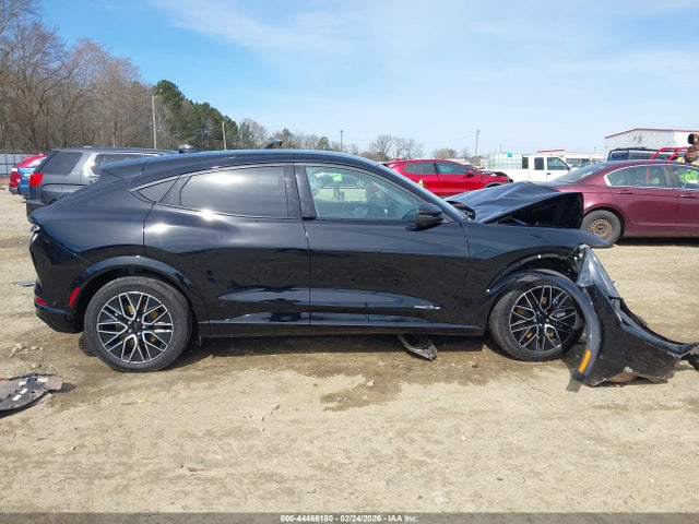 Продажа на аукционе авто 2024 Ford Mustang Mach-e Premium, vin: 3FMTK3R43RMA43977, номер лота: 44466180