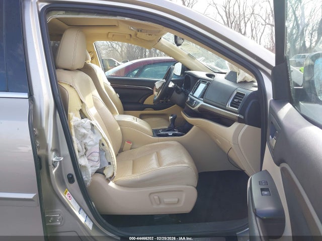 Aukcja sprzedaży 2015 Toyota Highlander Limited V6, vin: 5TDDKRFH9FS095869, numer aukcji: 44466202