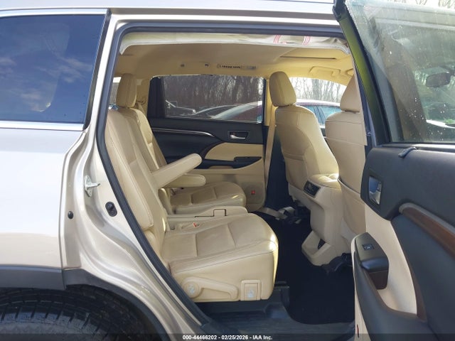 Aukcja sprzedaży 2015 Toyota Highlander Limited V6, vin: 5TDDKRFH9FS095869, numer aukcji: 44466202