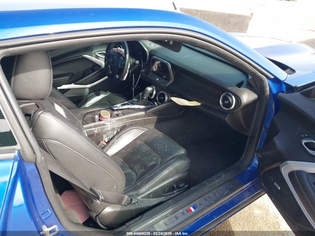2019 CHEVROLET CAMARO 1G1FD1RS8K0109312 Photo 4