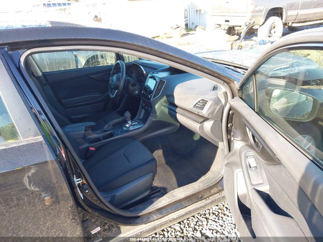 2018 SUBARU IMPREZA 4S3GTAD64J3746803 Photo 4