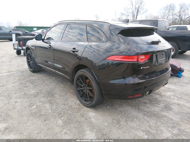 2019 JAGUAR F-PACE SADCM2FVXKA352083 Photo 2