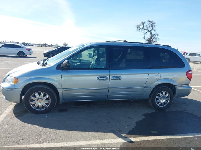 Продажа на аукционе авто 2005 Chrysler Town & Country Limited, vin: 2C8GP64L05R319265, номер лота: 44466309