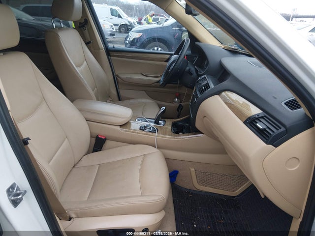 44466311 :رقم المزاد ، 5UXWX5C53BL715820 vin ، 2011 Bmw X3 Xdrive28i مزاد بيع