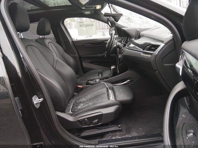 2018 BMW X2 WBXYJ5C39JEF75758 Photo 4