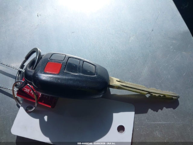 4T1BF1FKXHU634762 Toyota CAMRY SE