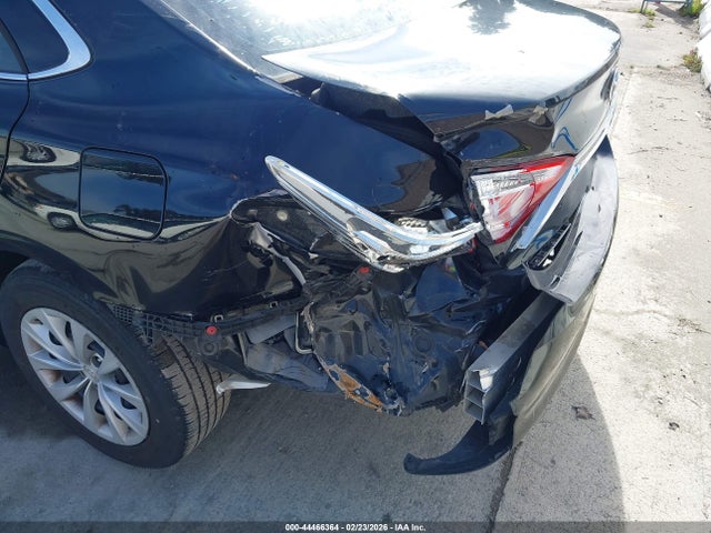 44466364 :رقم المزاد ، 4T1BF1FK3HU374074 vin ، 2017 Toyota Camry Le مزاد بيع