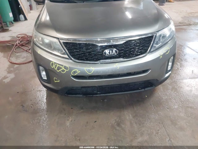 KIA SORENTO LX 2015 5XYKTCA60FG556641 Image 6