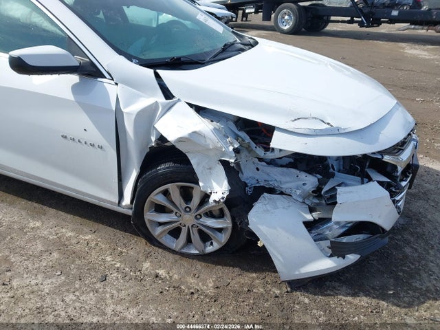 1G1ZD5ST2PF114114 Chevrolet Malibu Fwd 1lt