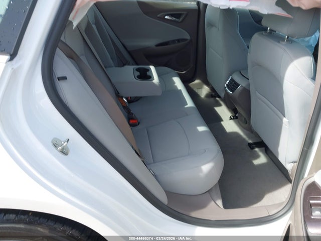 1G1ZD5ST2PF114114 Chevrolet Malibu Fwd 1lt