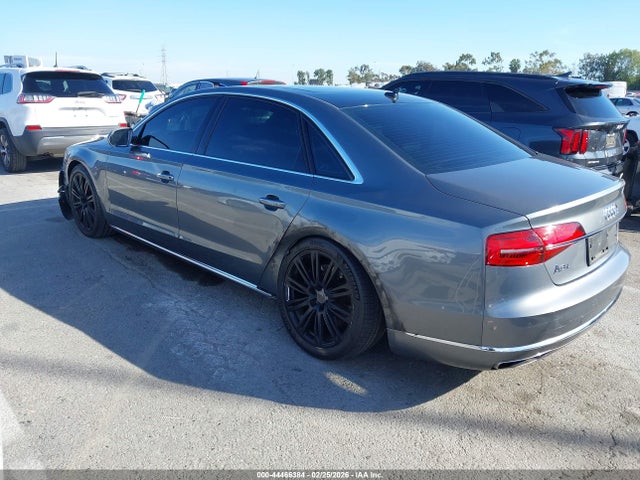 2015 AUDI A8 L WAU3GAFD0FN015597 Photo 2