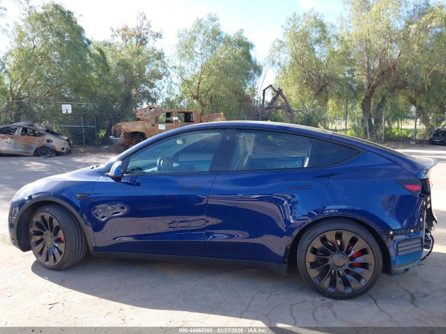 7SAYGDEF5NF392164 Tesla Model Y Performance Dual Motor All-wheel Drive