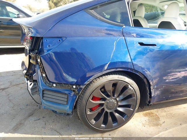 7SAYGDEF5NF392164 Tesla Model Y Performance Dual Motor All-wheel Drive