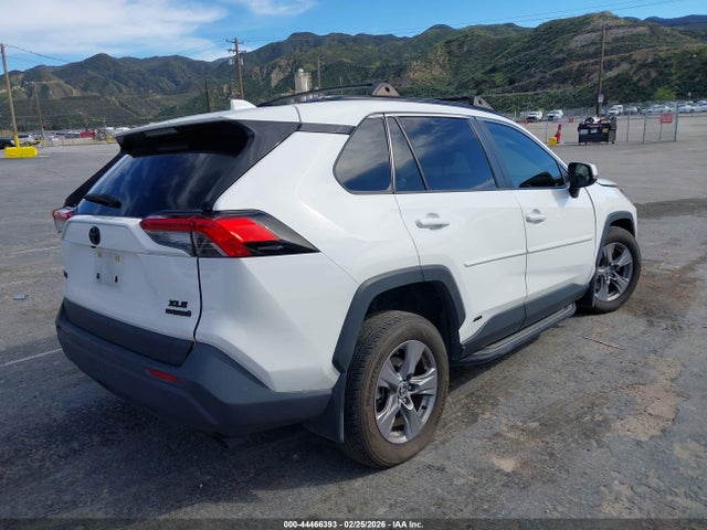 2023 TOYOTA RAV4 HYBRID JTMRWRFV4PD167915 Photo 3