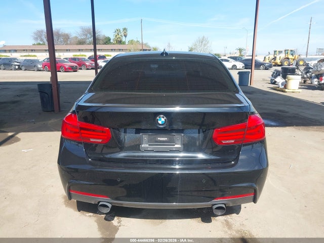 BMW 340i 2018 WBA8B3C55JK385192 Image 16