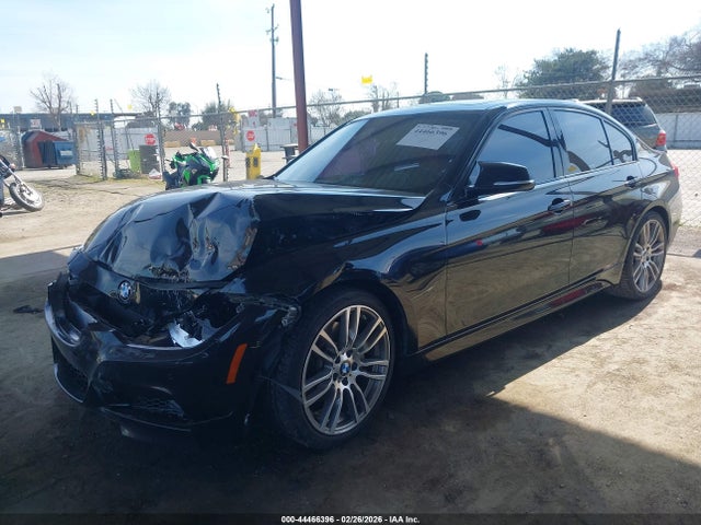 BMW 340i 2018 WBA8B3C55JK385192 Image 2
