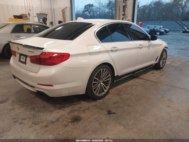 2019 BMW 540I WBAJE7C58KWW14166 Photo 3