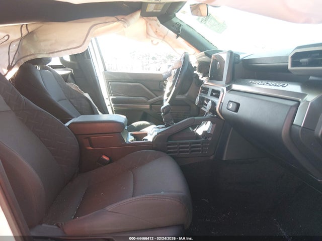 3TYKB5FN9ST022828 Toyota Tacoma Sr5