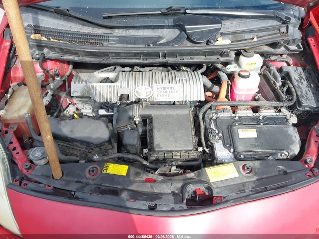 JTDKN3DU8E0375215 Toyota Prius Three