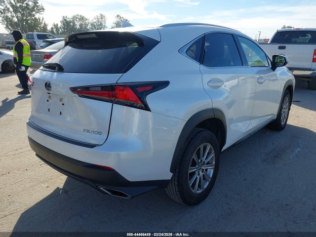 2021 LEXUS NX 300 JTJDARBZ1M5029852 Photo 3
