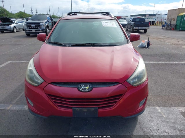KM8JUCAG1FU097759 Hyundai TUCSON SE