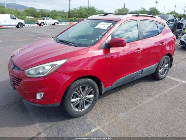 KM8JUCAG1FU097759 Hyundai TUCSON SE