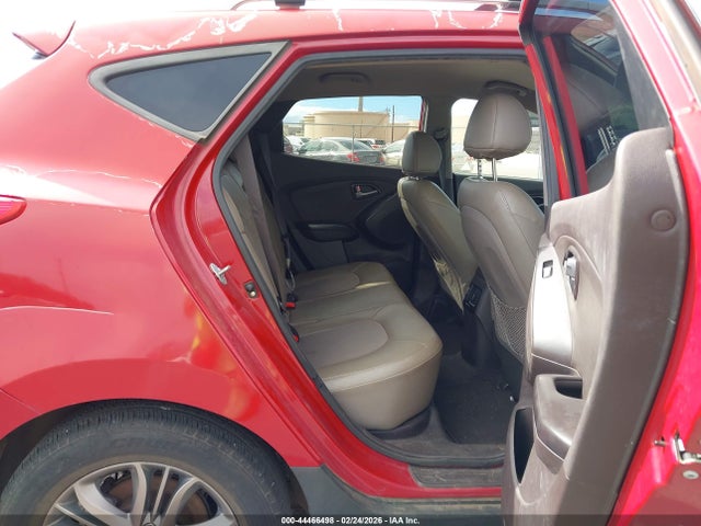 KM8JUCAG1FU097759 Hyundai TUCSON SE