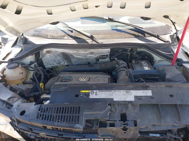 44466516 :رقم المزاد ، WVGBV7AX8HK048291 vin ، 2017 Volkswagen Tiguan 2.0t/2.0t S مزاد بيع