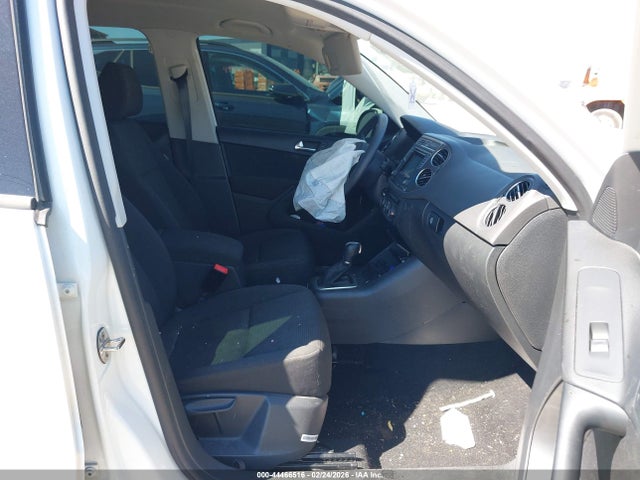 44466516 :رقم المزاد ، WVGBV7AX8HK048291 vin ، 2017 Volkswagen Tiguan 2.0t/2.0t S مزاد بيع