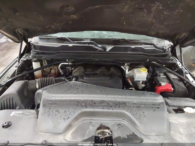 44466525 :رقم المزاد ، 3C6UR5NJ3NG141399 vin ، 2022 Ram 2500 Laramie  4x4 6'4 Box مزاد بيع