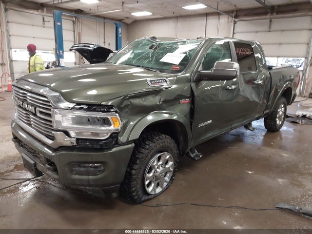 44466525 :رقم المزاد ، 3C6UR5NJ3NG141399 vin ، 2022 Ram 2500 Laramie  4x4 6'4 Box مزاد بيع