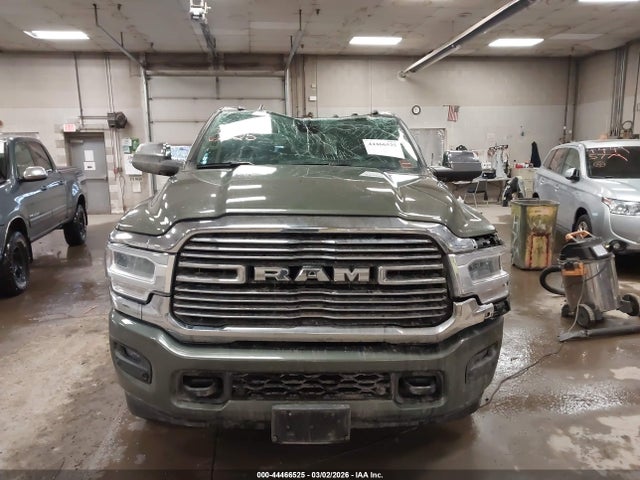 44466525 :رقم المزاد ، 3C6UR5NJ3NG141399 vin ، 2022 Ram 2500 Laramie  4x4 6'4 Box مزاد بيع