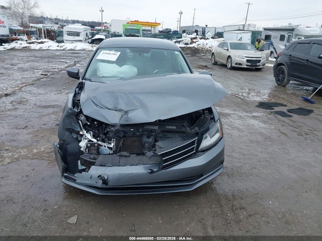 44466580 :رقم المزاد ، 3VW2B7AJ0HM231733 vin ، 2017 Volkswagen Jetta 1.4t S مزاد بيع