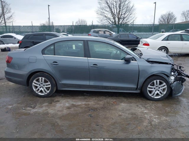 44466580 :رقم المزاد ، 3VW2B7AJ0HM231733 vin ، 2017 Volkswagen Jetta 1.4t S مزاد بيع