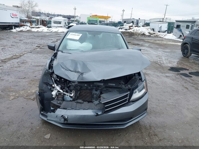 44466580 :رقم المزاد ، 3VW2B7AJ0HM231733 vin ، 2017 Volkswagen Jetta 1.4t S مزاد بيع