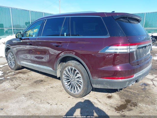 2023 LINCOLN AVIATOR 5LM5J6XC1PGL23120 Photo 2