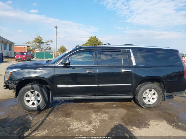 Продажа на аукционе авто 2015 Cadillac Escalade Esv Premium, vin: 1GYS4TKJ3FR736563, номер лота: 44466634
